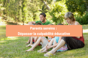 Parents sereins : Dépasser la culpabilité éducative. Une image avec des parents détendus avec leurs enfants, assis sur l'herbe et profitant de moments simples en famille.